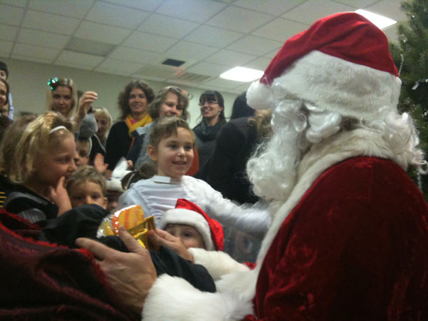 Ded Moroz, Snegurochka, Baba Yaga in Manville, New Jersey -  ,        (),  -, 12-29-2012